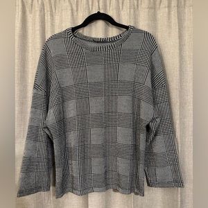 Zara Wool Thin Sweater - Black, White / size M